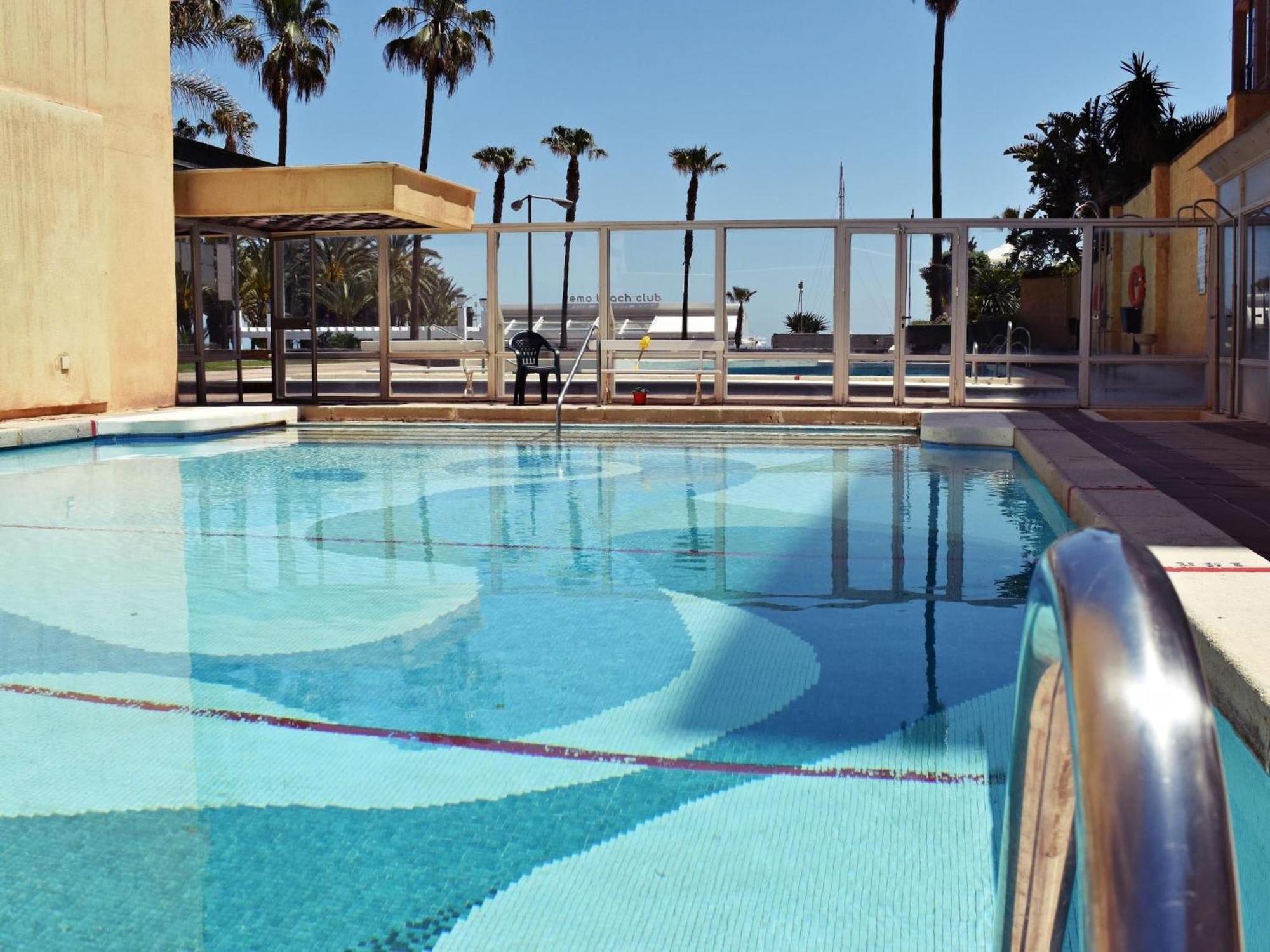 Luminoso Apartamento De 3 Dormitorios A Pie De Playa En Torremolinos Esterno foto